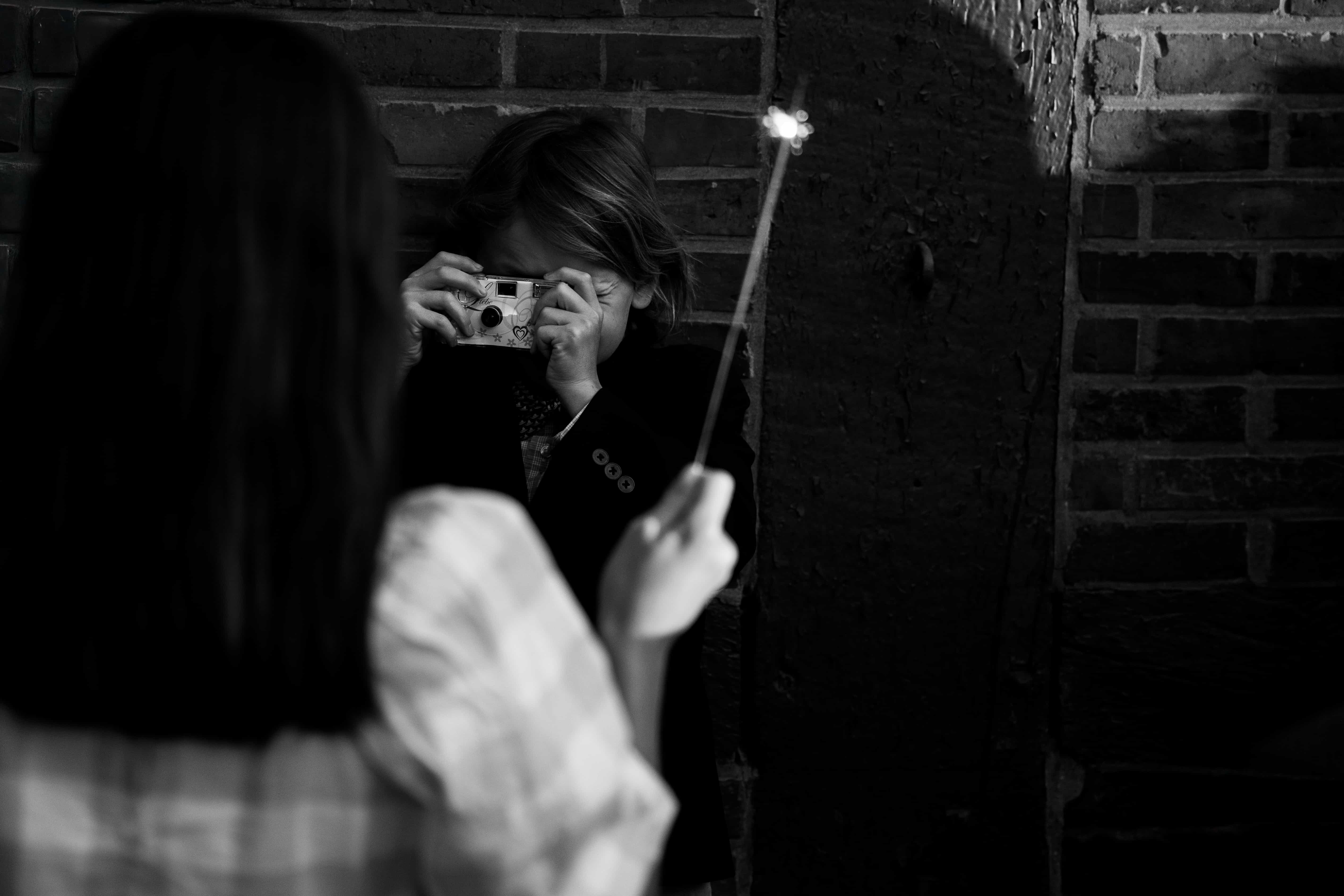 Hochzeitsfotograf Marie & David – Brautpaar-Porträt im Tageslicht